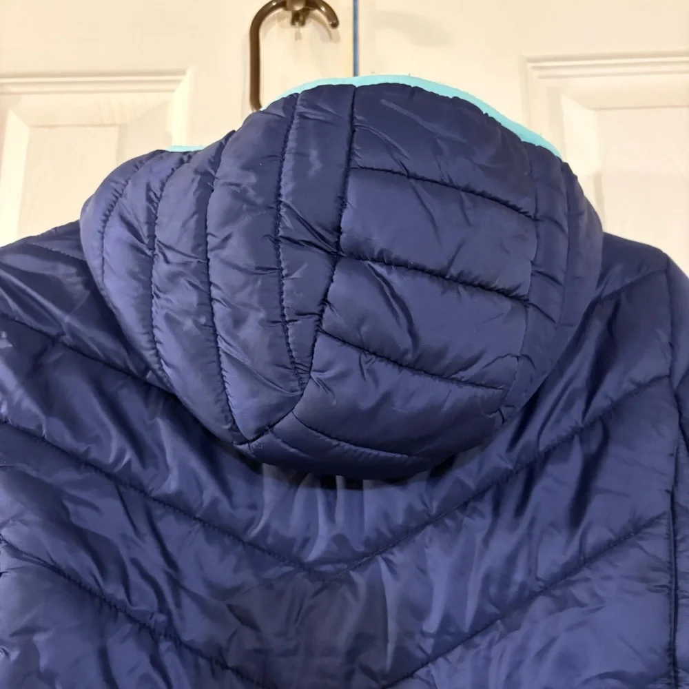 Eddie Bauer Kids reversible Puffer Jacket in Navy and Aqua